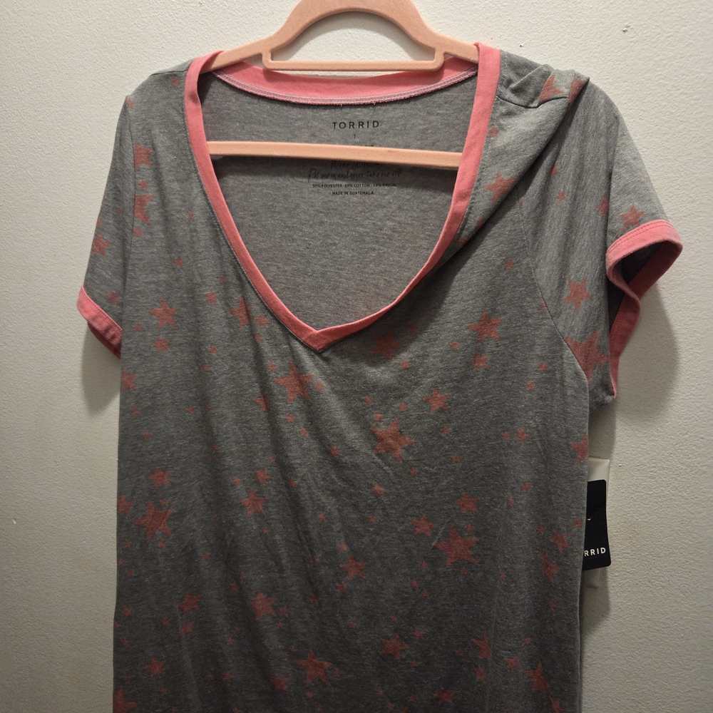 Torrid Gray Tee with Pink Star Pattern